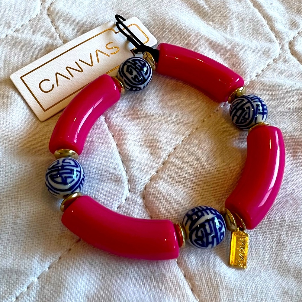 Stretch Band Fuchsia Color Beaded Bracelet NWT